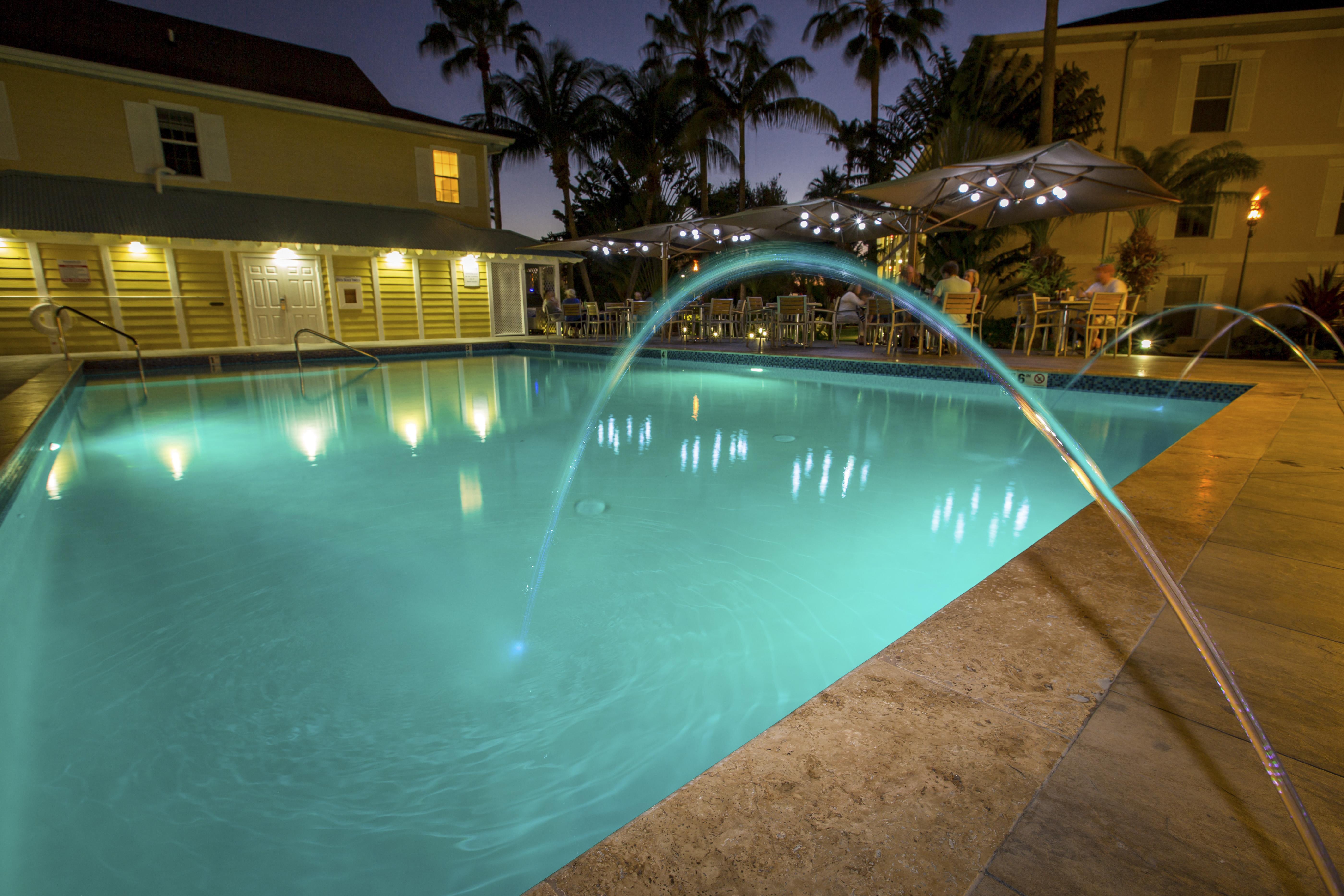 Sunshine Suites Resort West Bay Exterior foto