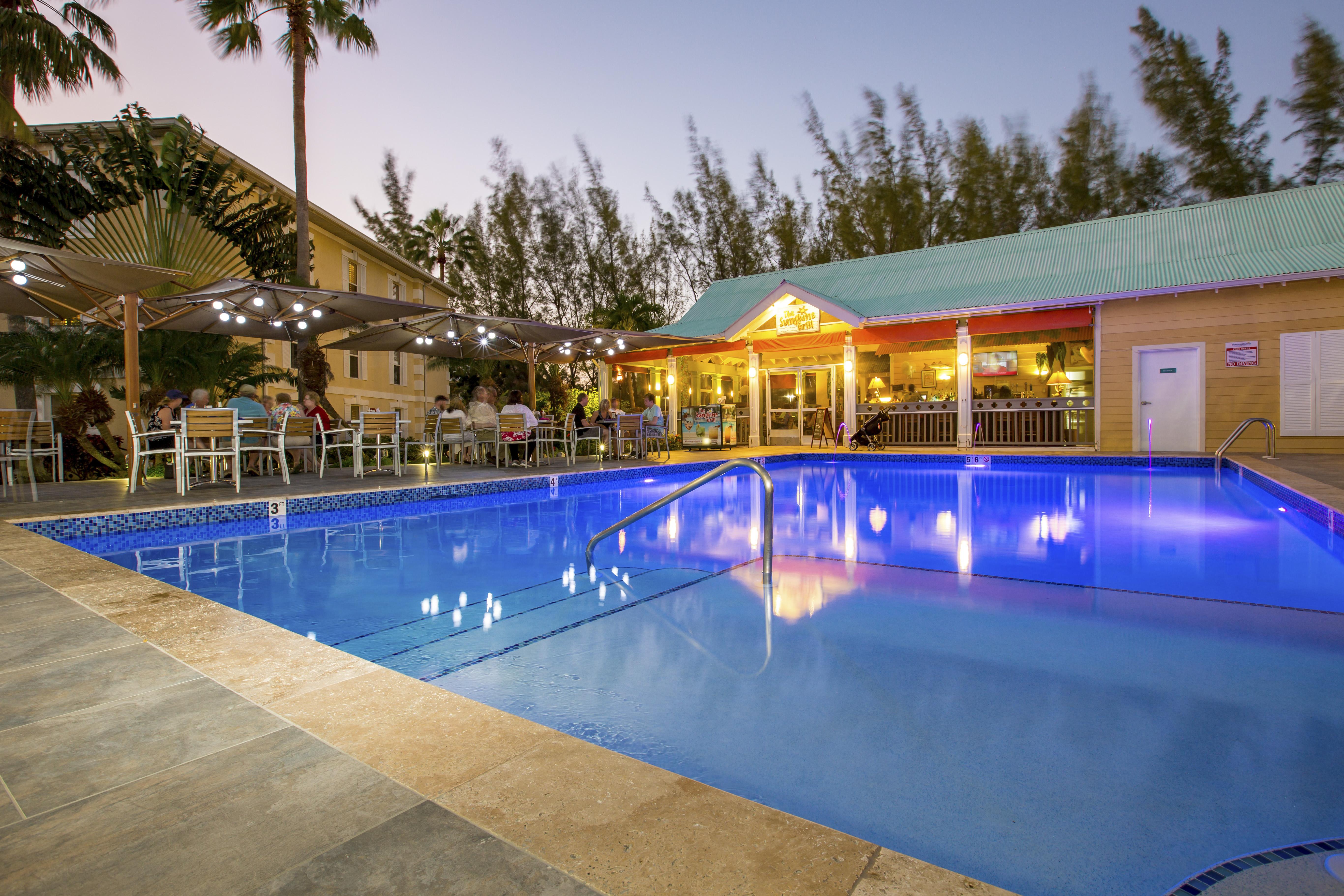 Sunshine Suites Resort West Bay Exterior foto