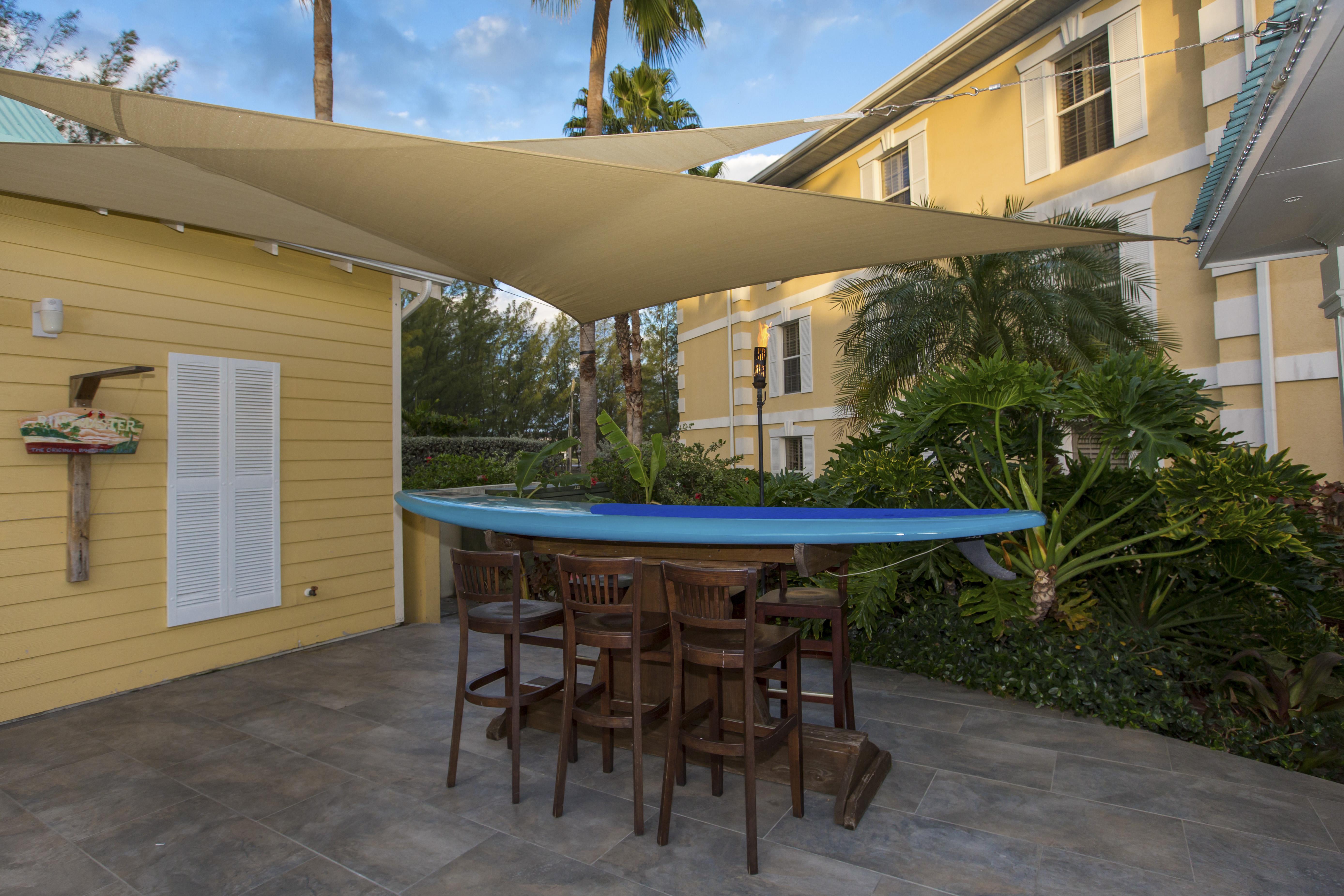 Sunshine Suites Resort West Bay Exterior foto